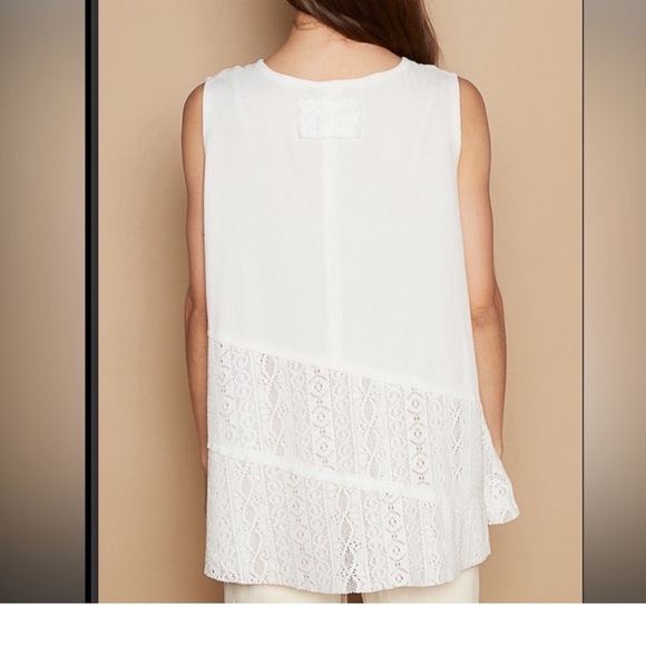 Summer Clearout POL. 💜💜 White Lace Detail Sleeveless Top - Picture 2 of 3